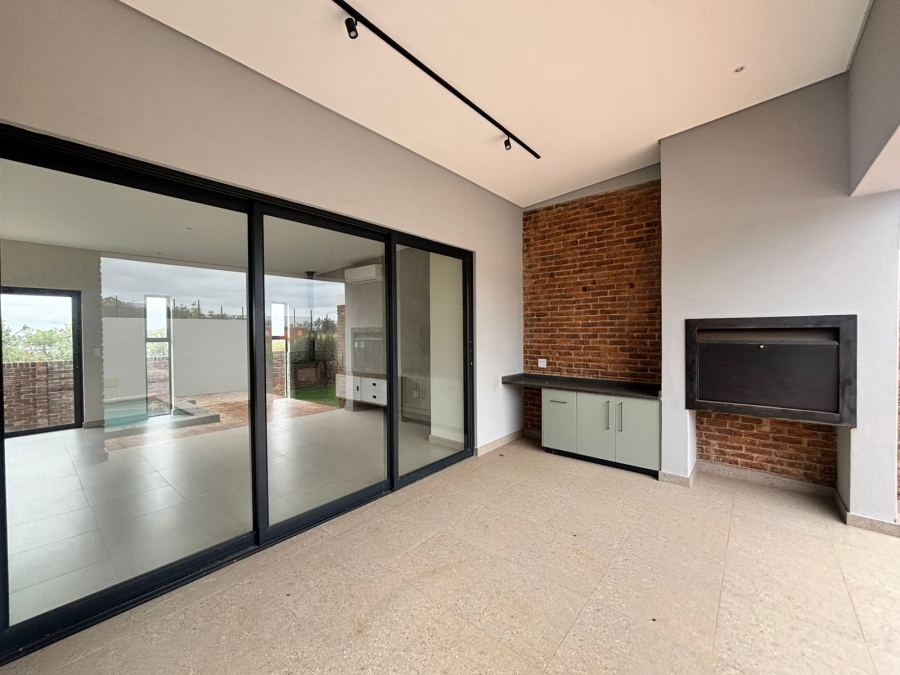 3 Bedroom Property for Sale in Helderzicht Eco Estate North West